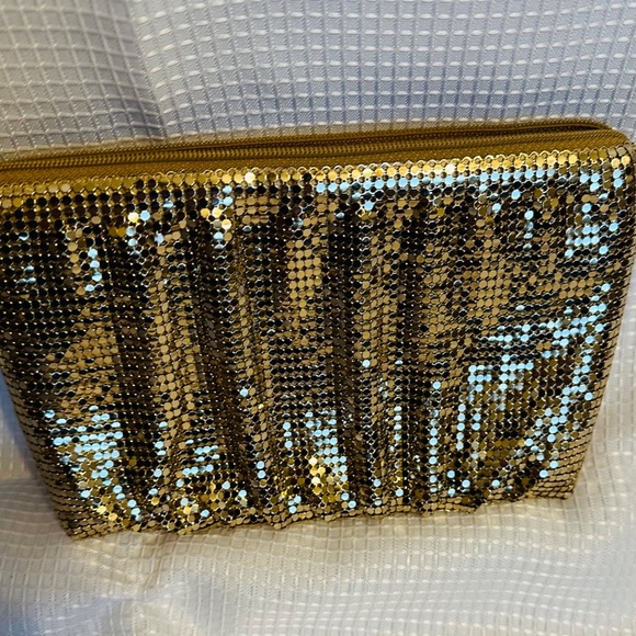 VINTAGE Whiting and Davis clutch - Picture 2 of 3